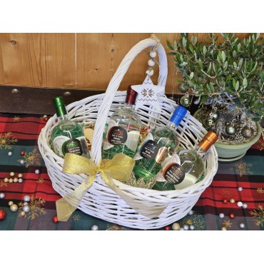 Cretan Treasure Xmas Gift – Handmade basket featuring 4 premium single-variety Cretan Tsikoudias.